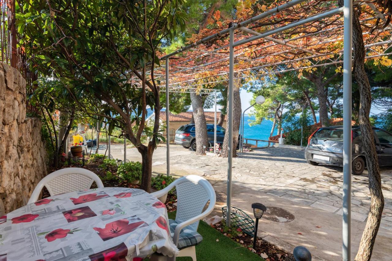 Urban Edge - Beach Apartments 오미스 외부 사진