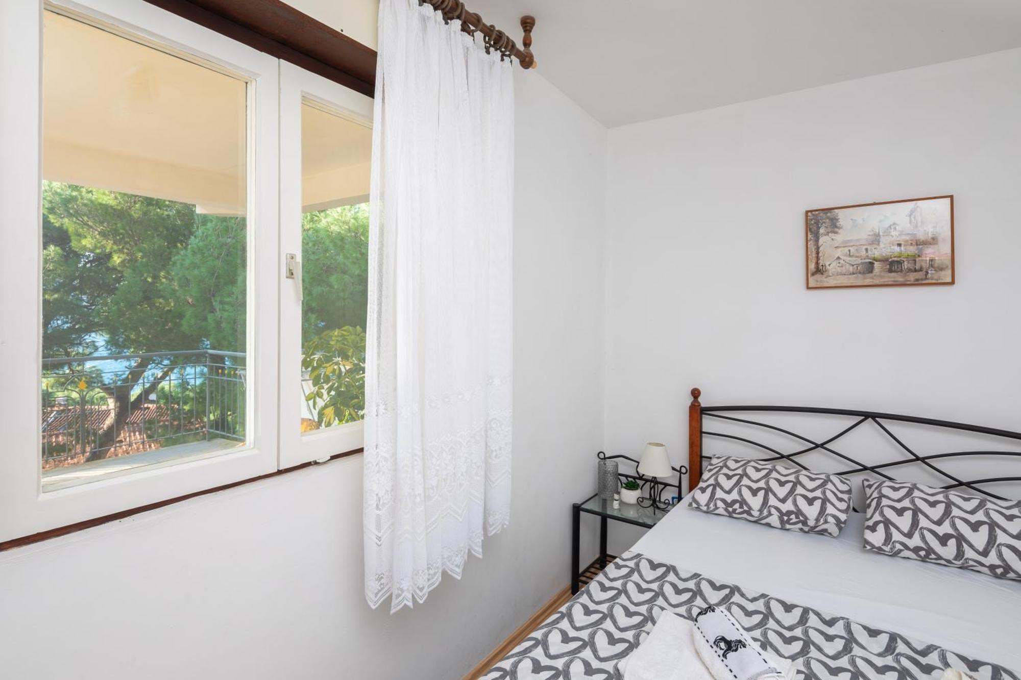 Urban Edge - Beach Apartments 오미스 외부 사진