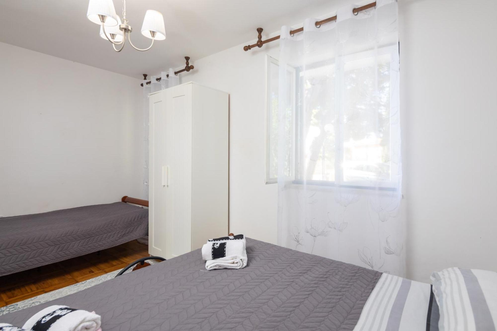 Urban Edge - Beach Apartments 오미스 외부 사진